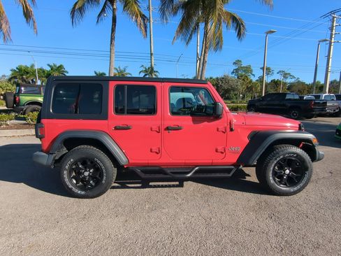 Used 2020 Jeep Wrangler Unlimited Sport S image 4