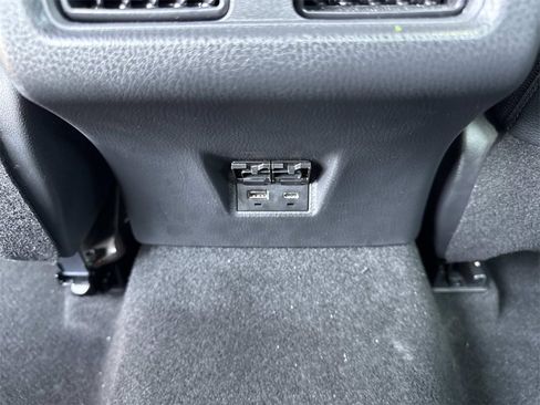 Used 2025 Toyota Camry SE image 24