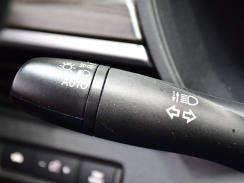 Used 2025 Nissan Altima 2.5 SV image 19