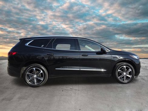 Used 2020 Buick Enclave Essence w/ Sport Touring Edition FWD image 9