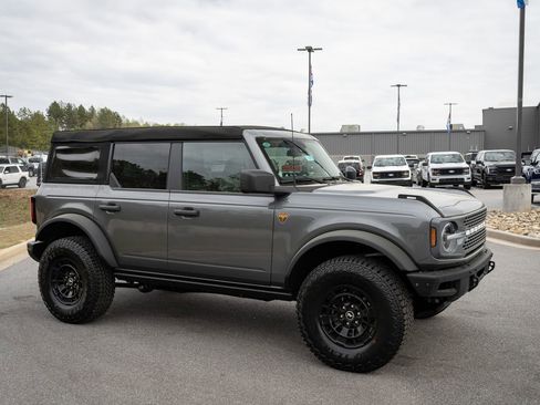 New 2026 Ford Bronco Badlands w/ Sasquatch Package AWD/4WD image 12