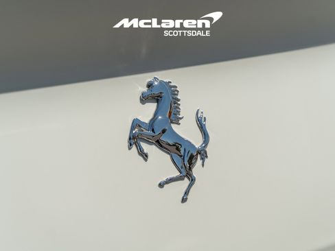 Used 2019 Ferrari Portofino image 17