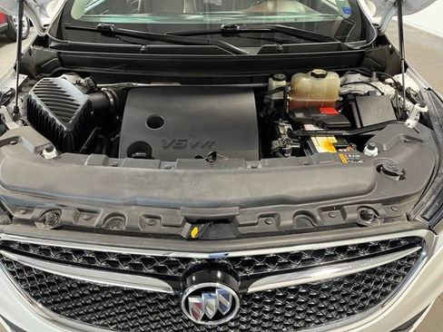 Used 2019 Buick Enclave Avenir w/ Avenir Technology Package AWD/4WD image 9