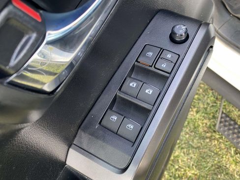 Used 2021 Toyota Tacoma TRD Off-Road w/ TRD Premium Off Road Package image 17