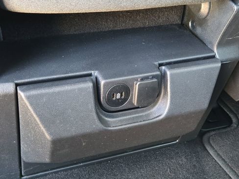 Used 2024 Ford F150 XLT RWD image 15