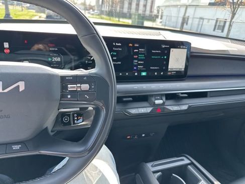 Certified 2026 Kia EV9 Land w/ Nightfall Edition Package AWD/4WD image 41