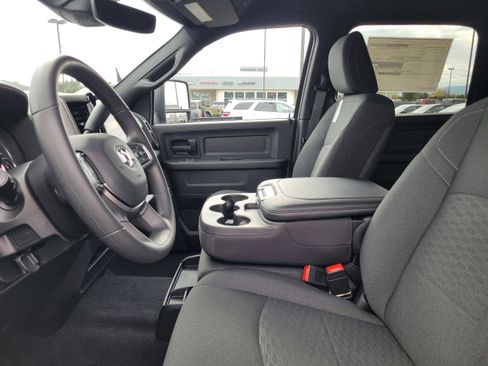 New 2026 RAM 3500 Tradesman AWD/4WD image 7