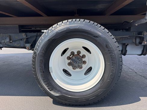 Used 2023 Ford E-450 and Econoline 450 Super Duty w/ Power Windows & Locks Group RWD image 53