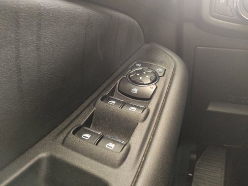 Used 2020 Ford Edge SE FWD image 27