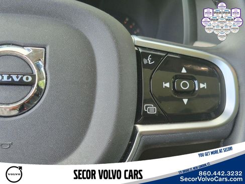 Used 2023 Volvo XC90 B6 Ultimate w/ Protection Package Premier AWD/4WD image 21