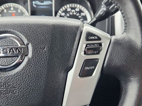 Used 2018 Nissan Titan SL image 41