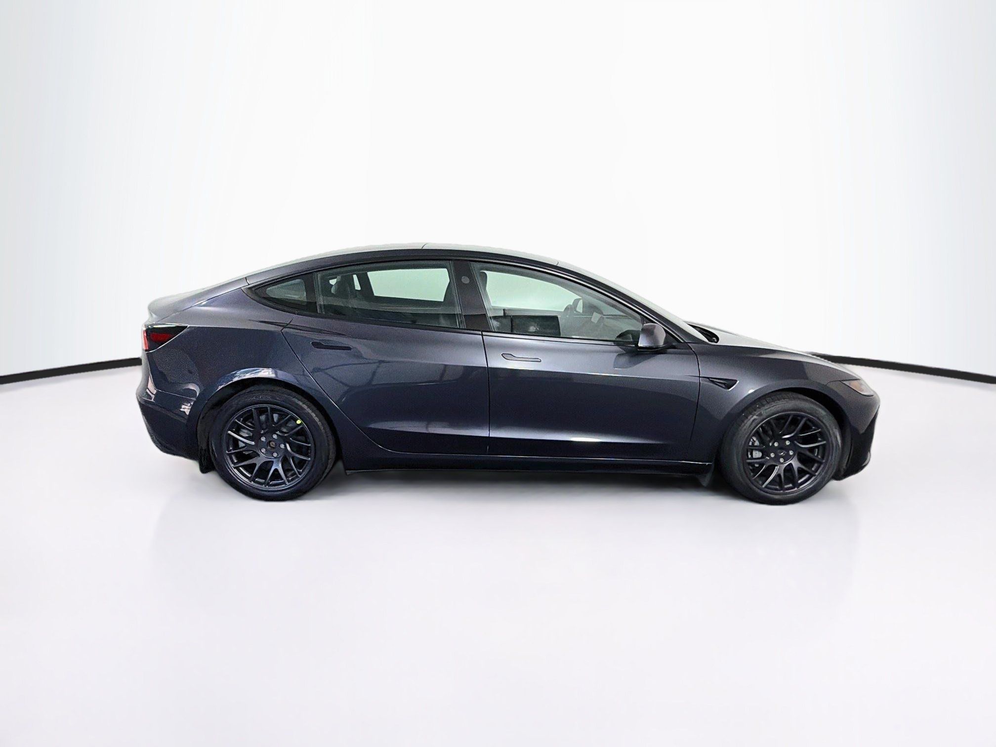 Used 2025 Tesla Model 3 Long Range RWD image 10