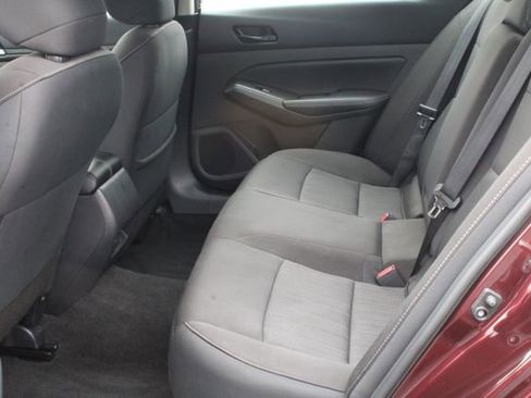 Used 2025 Nissan Altima 2.5 SV image 40