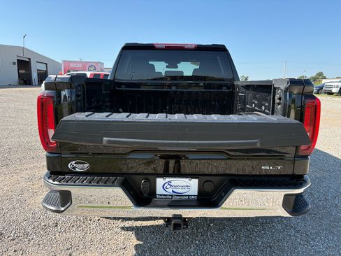 Used 2025 GMC Sierra 1500 SLT RWD image 22