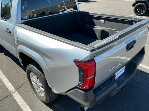 Certified 2025 Toyota Tacoma SR image 33