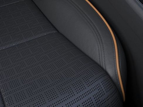 New 2025 Lincoln Aviator Black Label w/ Jet Appearance Package image 16