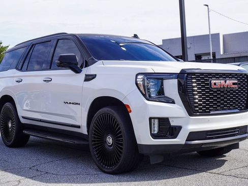 Used 2021 GMC Yukon SLT w/ SLT Luxury Plus Package RWD image 5