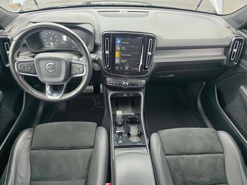 Used 2019 Volvo XC40 T5 R-Design AWD/4WD image 17