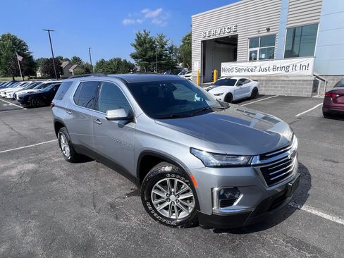 Used 2023 Chevrolet Traverse LT w/ LPO, Floor Liner Package AWD/4WD image 16
