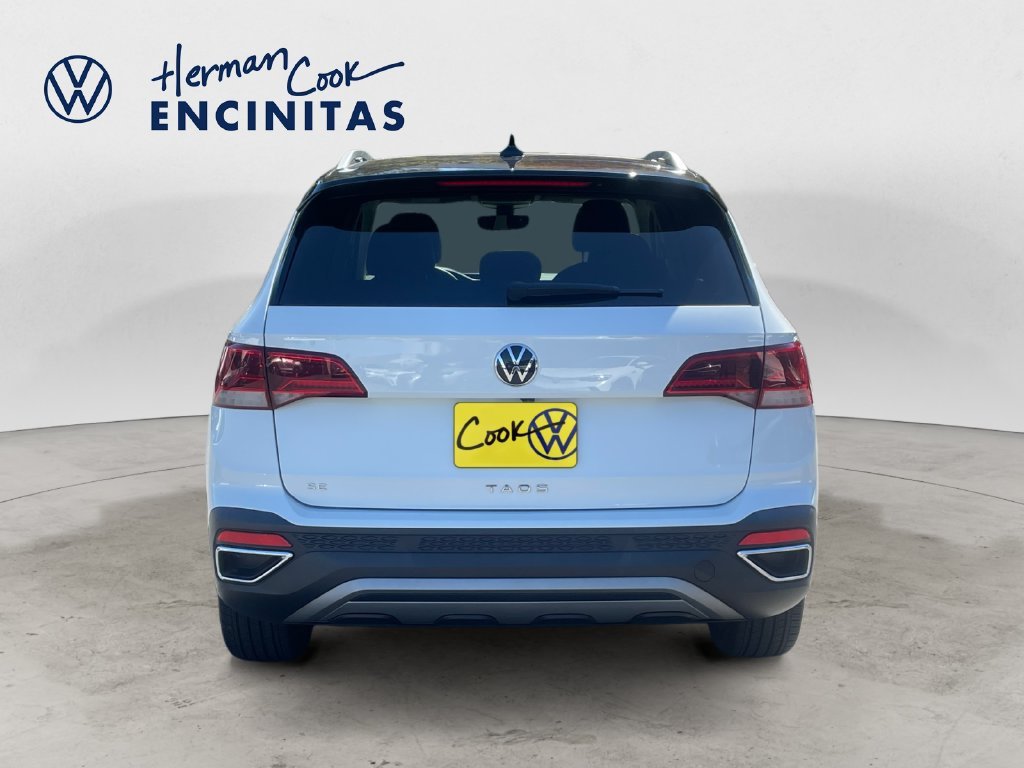 Certified 2023 Volkswagen Taos SE FWD image 4