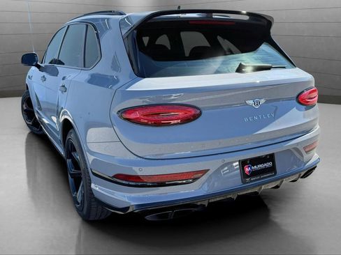 Certified 2022 Bentley Bentayga image 12