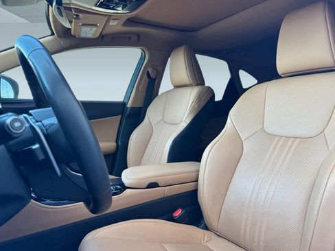 Used 2024 Lexus NX 250 FWD w/ Cold Area Package image 5