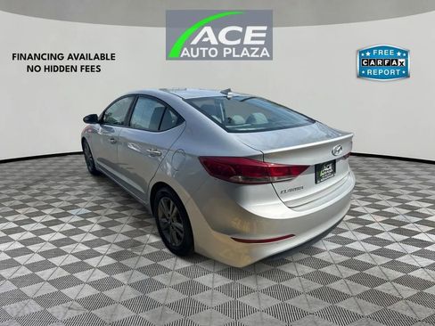 Used 2017 Hyundai Elantra SE image 7