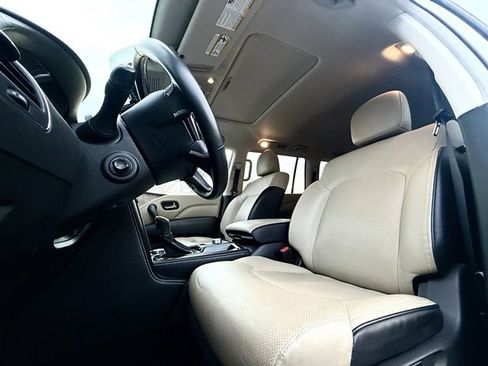 Certified 2024 INFINITI QX80 Premium Select w/ All-Season Package image 20