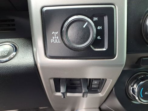 Used 2018 Ford F350 Lariat w/ Lariat Ultimate Package AWD/4WD image 25