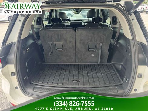 Used 2022 Jeep Grand Cherokee L Limited RWD image 29