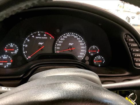 Used 2003 Chevrolet Corvette Convertible w/ Preferred Equipment Group1 RWD image 21