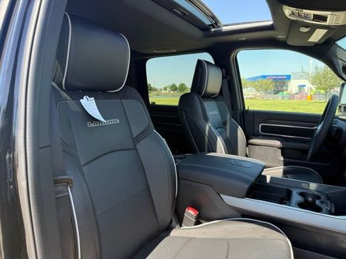 New 2026 RAM 3500 Laramie AWD/4WD image 10
