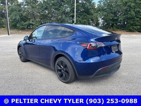 Used 2025 Tesla Model Y Long Range AWD/4WD image 9