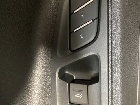 Used 2023 Audi Q3 2.0T Premium Plus w/ Premium Plus Package image 17