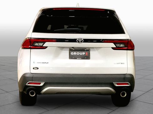 Used 2025 Toyota Grand Highlander AWD Hybrid image 5