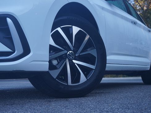 Used 2025 Volkswagen Jetta S image 35