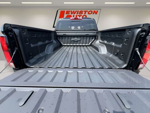 New 2025 Chevrolet Colorado ZR2 w/ Technology Package image 24
