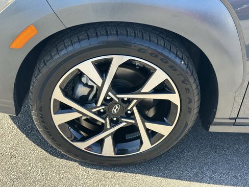 Used 2023 Hyundai Kona Limited w/ Cargo Package image 14