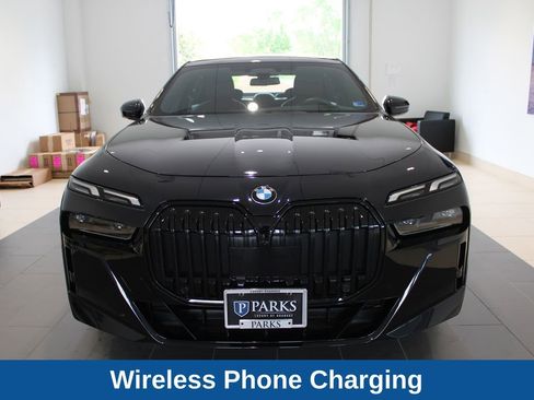 Used 2023 BMW 760i xDrive AWD/4WD image 15