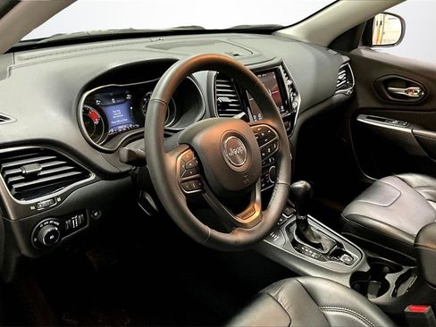 Used 2022 Jeep Cherokee Limited image 17