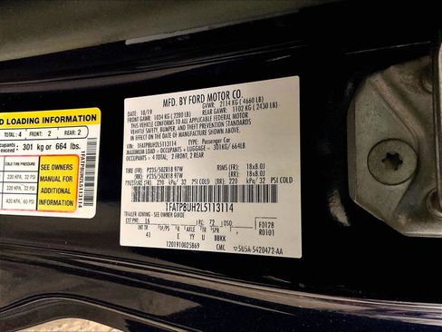 Used 2020 Ford Mustang Premium RWD image 32