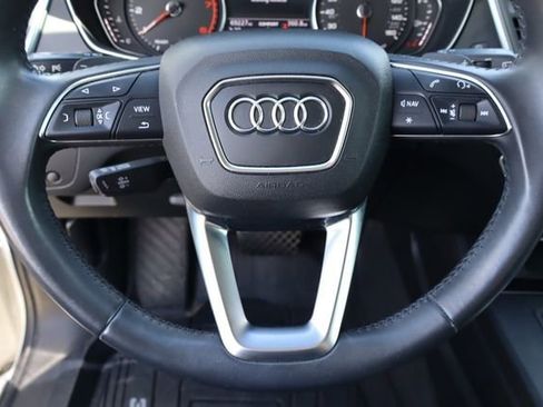 Used 2019 Audi Q5 2.0T Premium w/ Convenience Package AWD/4WD image 10