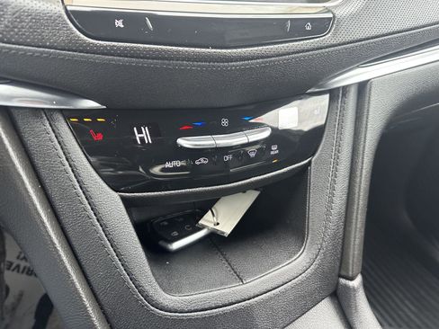 Used 2023 Cadillac XT5 Premium Luxury image 35