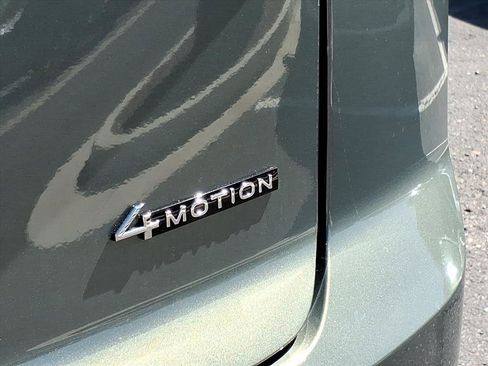 New 2026 Volkswagen Atlas Cross Sport SEL image 9