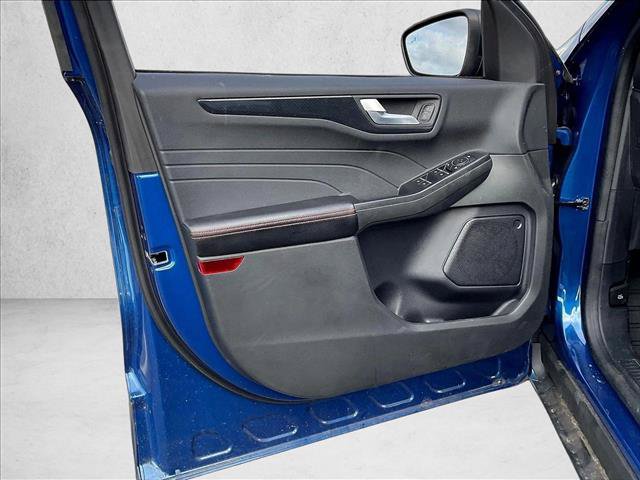 Used 2023 Ford Escape ST-Line w/ Tech Pack #1 AWD/4WD image 14
