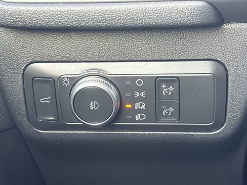 Certified 2022 Ford Escape Titanium image 27