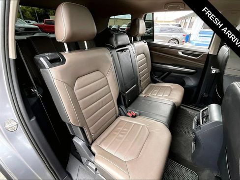 Used 2024 Volkswagen Atlas SEL AWD/4WD image 24
