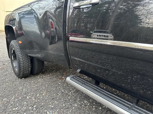Used 2013 GMC Sierra 3500 Denali image 25