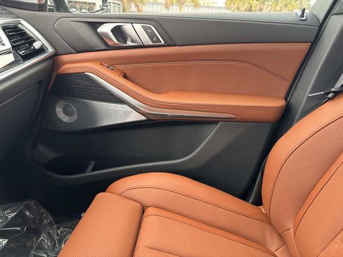 New 2026 BMW X5 M60i image 24