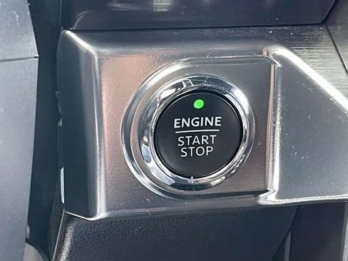 Used 2023 Ford F150 Lariat w/ Max Trailer Tow Package image 31